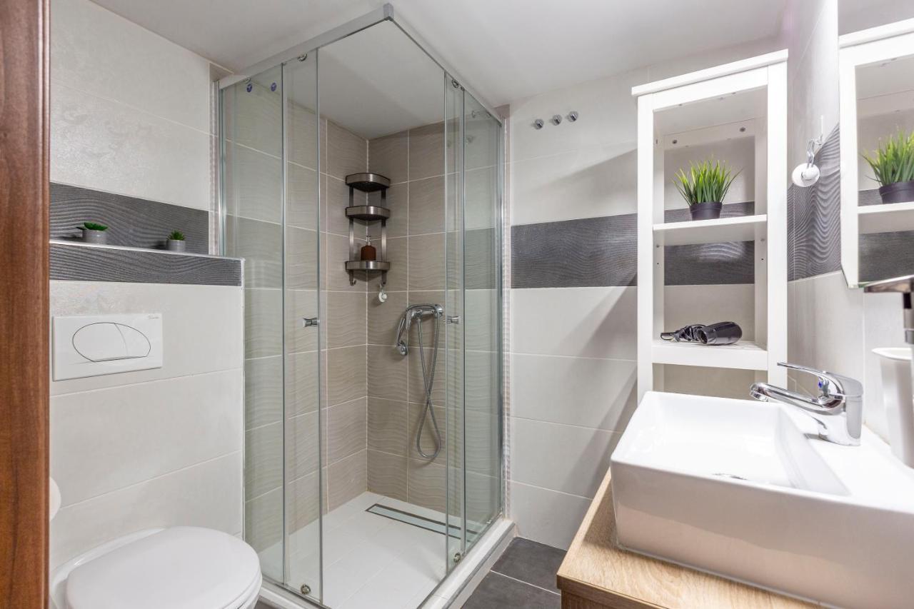 Apartment Deluxe Akacfa In The Heart Of *