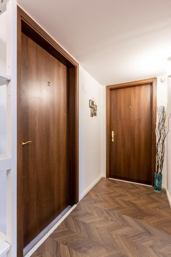 Deluxe Akacfa In The Heart Of Apartment Budapest